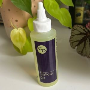 NWT Cuticle Oil